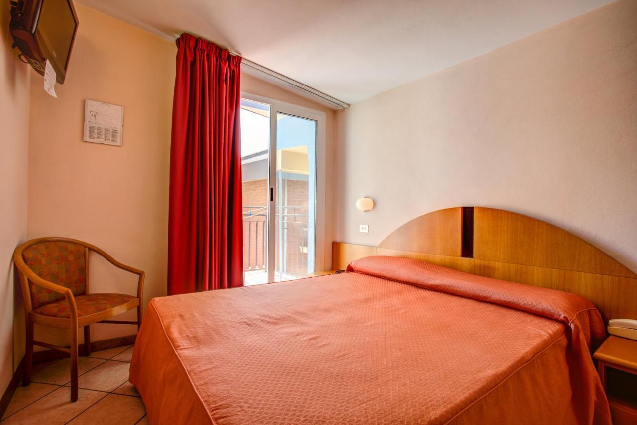 Hotel Rosalba - Valentini Family Village Bellaria-Igea Marina Eksteriør bilde