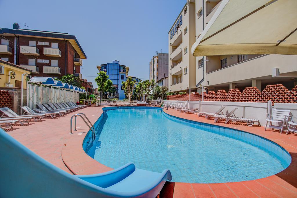 Hotel Rosalba - Valentini Family Village Bellaria-Igea Marina Eksteriør bilde