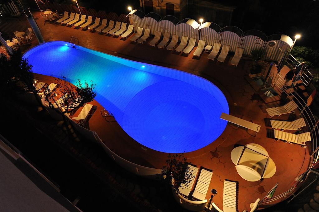 Hotel Rosalba - Valentini Family Village Bellaria-Igea Marina Eksteriør bilde